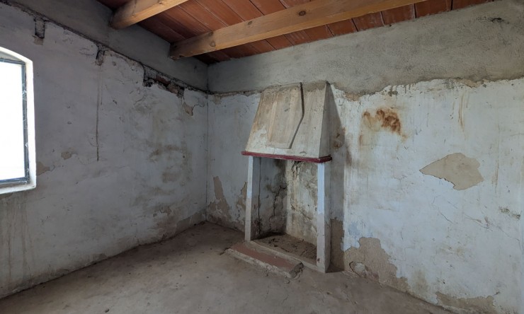 Herverkoop - Finca -
Teulada