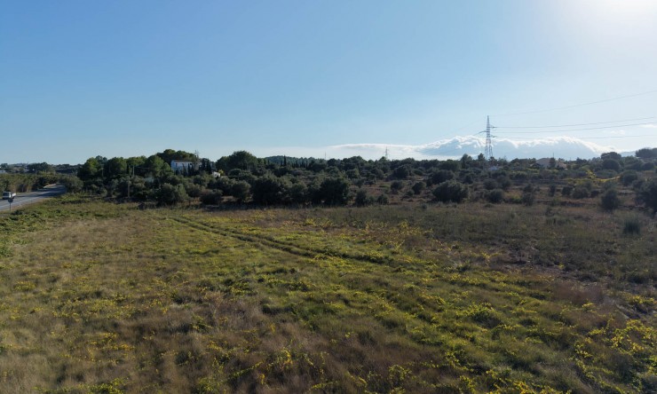 Herverkoop - Finca -
Teulada