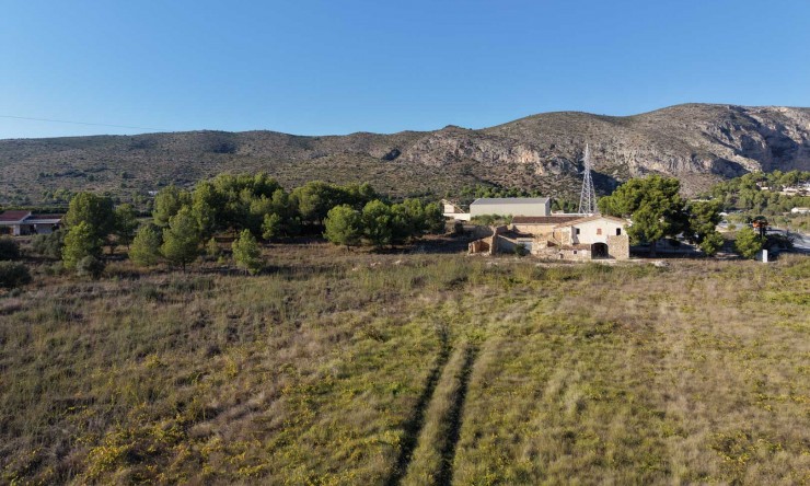 Herverkoop - Finca -
Teulada