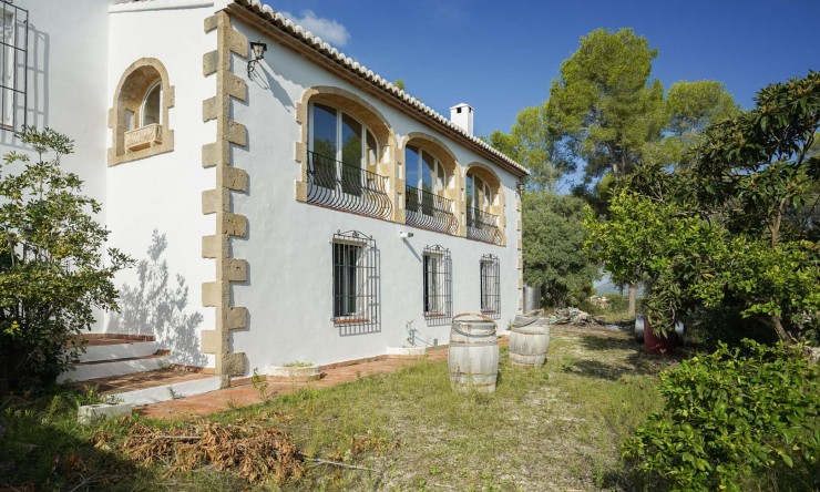 Herverkoop - Villa -
Jávea - La Lluca