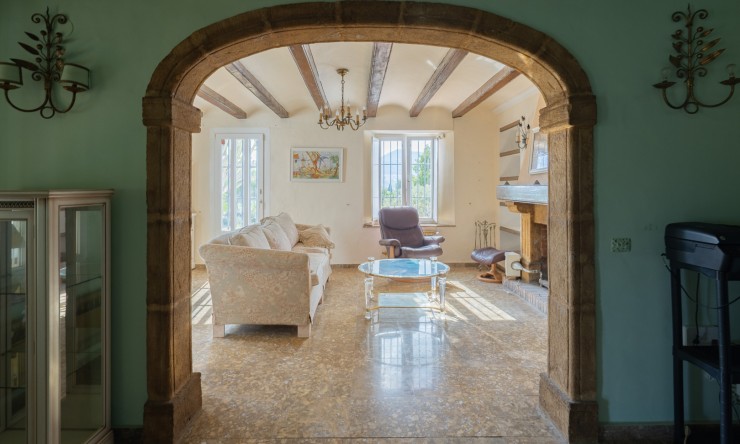 Herverkoop - Villa -
Jávea - La Lluca