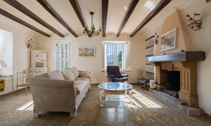 Herverkoop - Villa -
Jávea - La Lluca