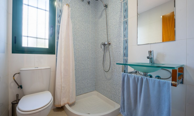 Wiederverkauf - Villa -
Rojales