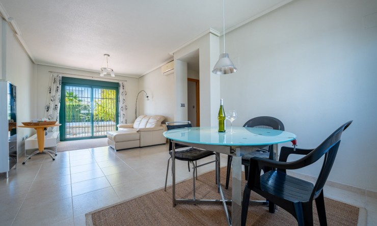 Wiederverkauf - Villa -
Rojales