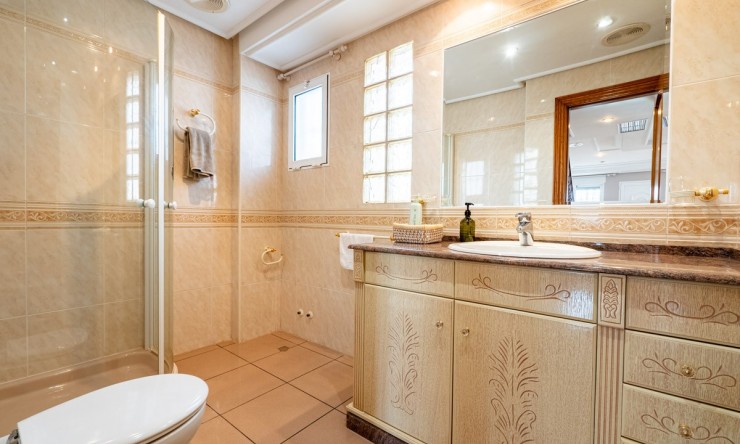 Herverkoop - Villa -
Torrevieja - Torrelamata - La Mata