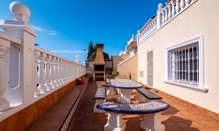 Herverkoop - Villa -
Torrevieja - Torrelamata - La Mata