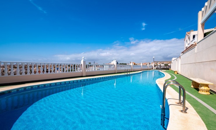 Herverkoop - Villa -
Torrevieja - Torrelamata - La Mata