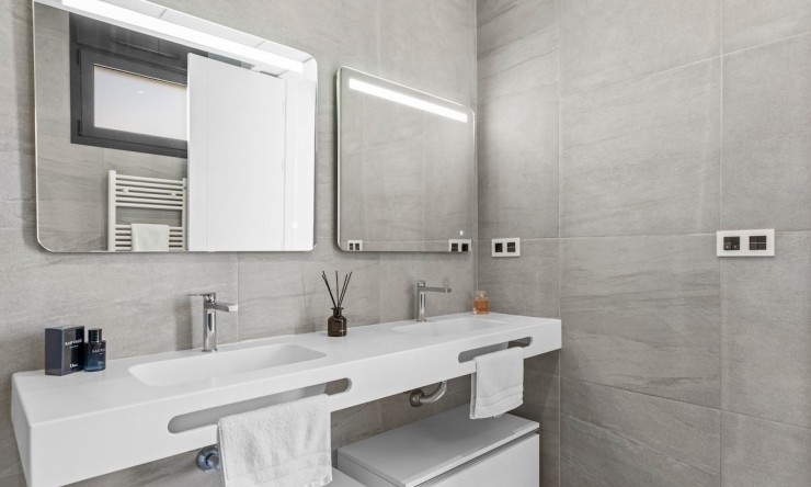 Resale - Villa -
San Miguel de Salinas