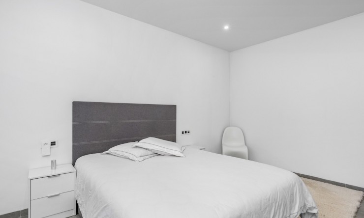 Resale - Villa -
San Miguel de Salinas