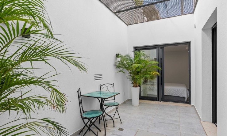 Resale - Villa -
San Miguel de Salinas