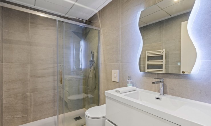 Resale - Villa -
San Miguel de Salinas