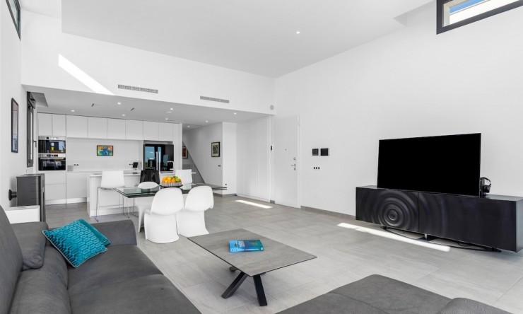 Resale - Villa -
San Miguel de Salinas