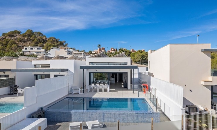 Resale - Villa -
San Miguel de Salinas