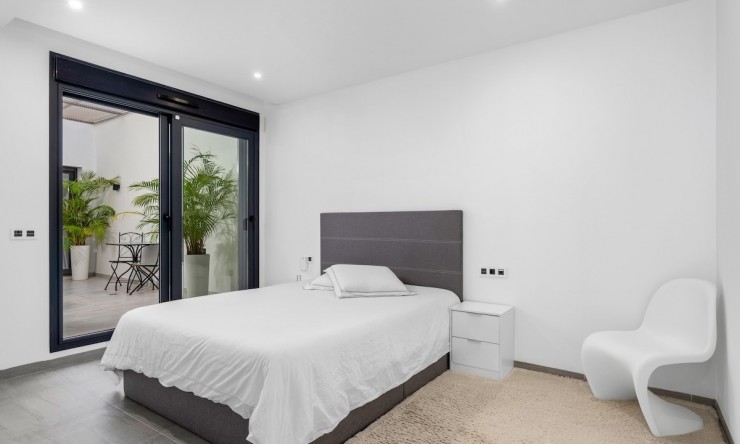 Resale - Villa -
San Miguel de Salinas