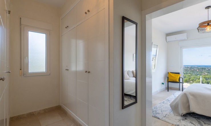 Herverkoop - Villa -
Pedreguer - La Sella