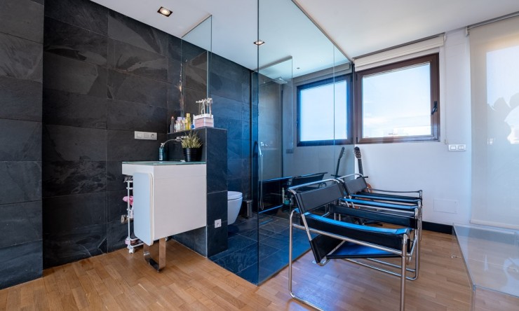 Herverkoop - Villa -
Alicante - Alicante Golf