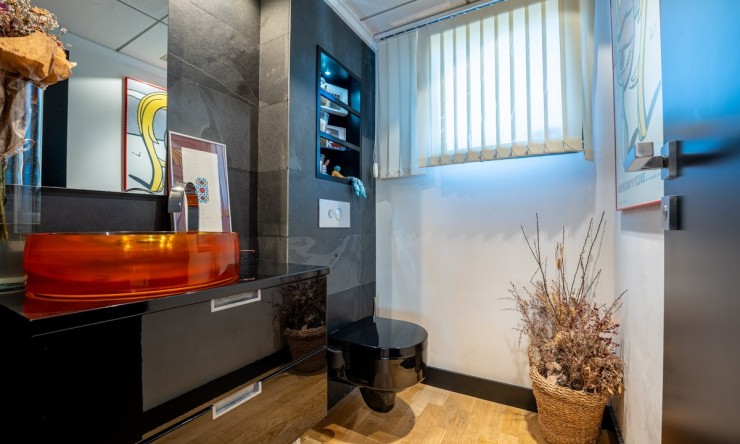 Herverkoop - Villa -
Alicante - Alicante Golf