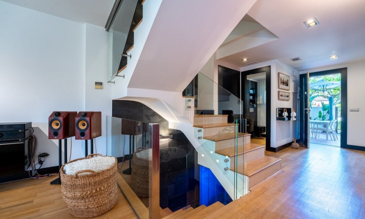 Herverkoop - Villa -
Alicante - Alicante Golf