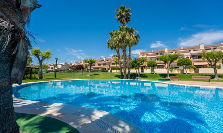 Herverkoop - Villa -
Alicante - Alicante Golf