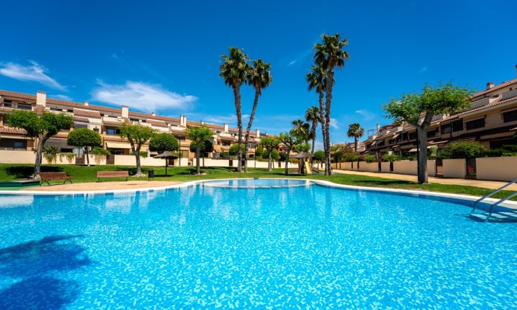 Herverkoop - Villa -
Alicante - Alicante Golf