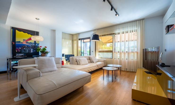 Herverkoop - Villa -
Alicante - Alicante Golf