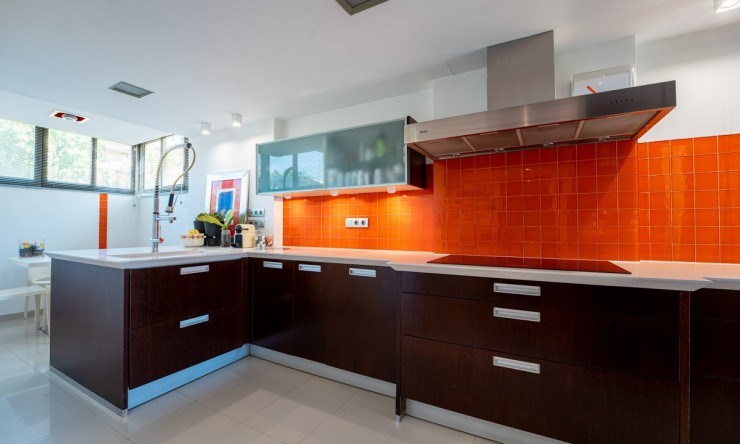 Herverkoop - Villa -
Alicante - Alicante Golf