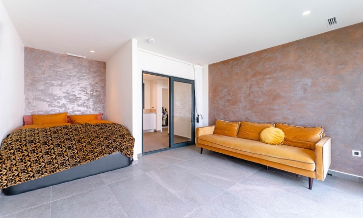 Rynek Wtórny - Willa -
San Miguel de Salinas