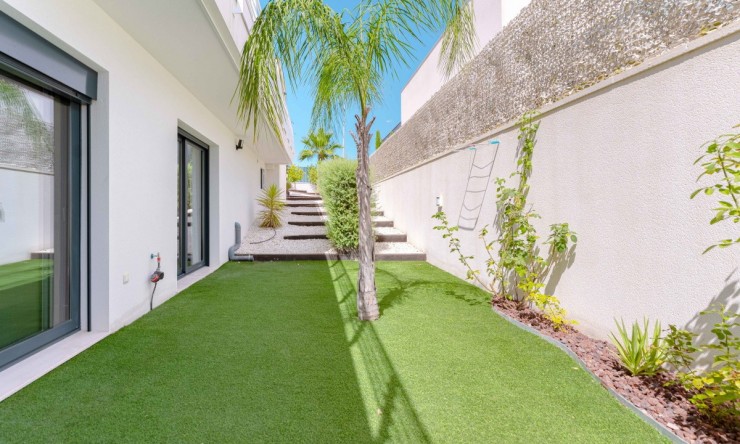 Rynek Wtórny - Willa -
San Miguel de Salinas