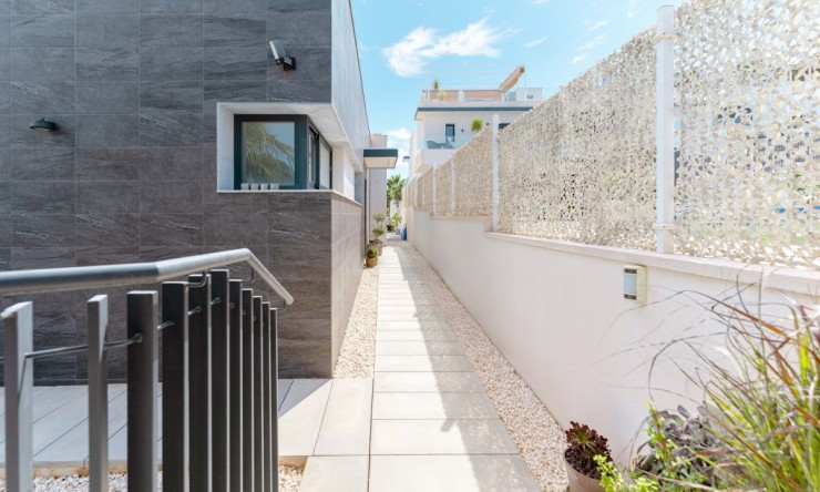 Rynek Wtórny - Willa -
San Miguel de Salinas