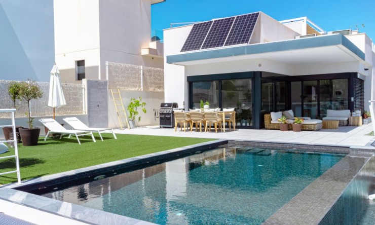 Rynek Wtórny - Willa -
San Miguel de Salinas