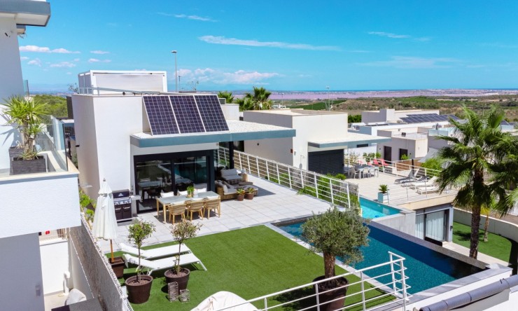 Rynek Wtórny - Willa -
San Miguel de Salinas