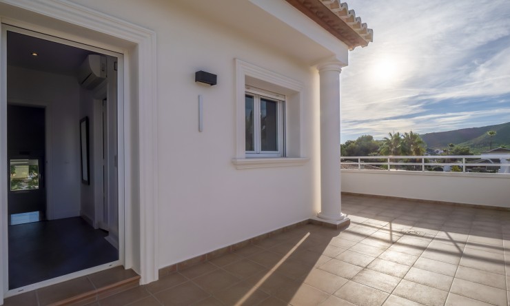 Herverkoop - Villa -
Jávea / Xàbia - Partides comunes - Adsubia