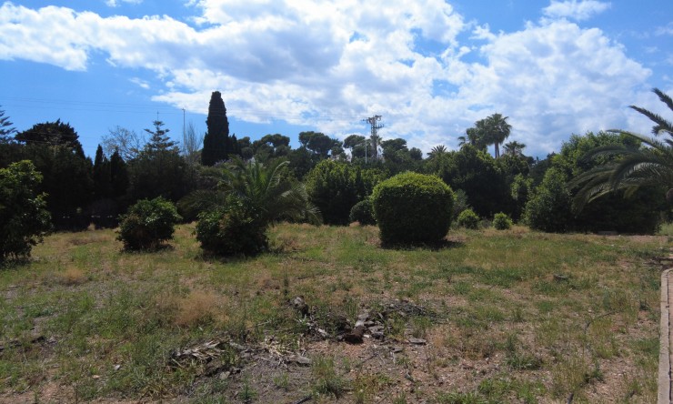 Herverkoop -  -
Jávea / Xàbia - Montañar - El Arenal