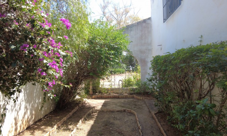 Herverkoop -  -
Jávea / Xàbia - Montañar - El Arenal