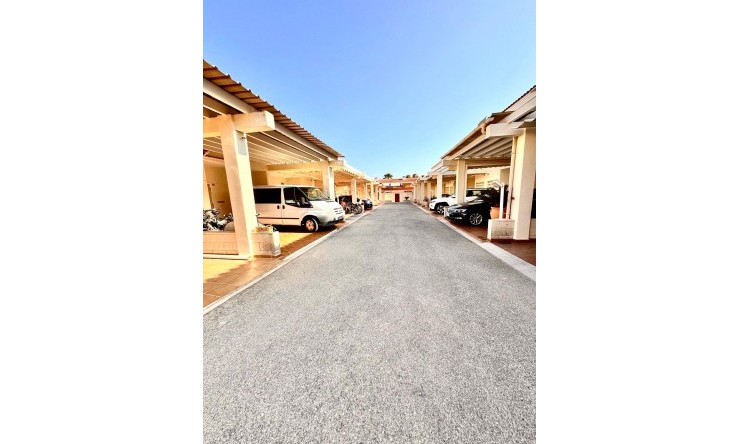 Resale - Town house -
Els Poblets