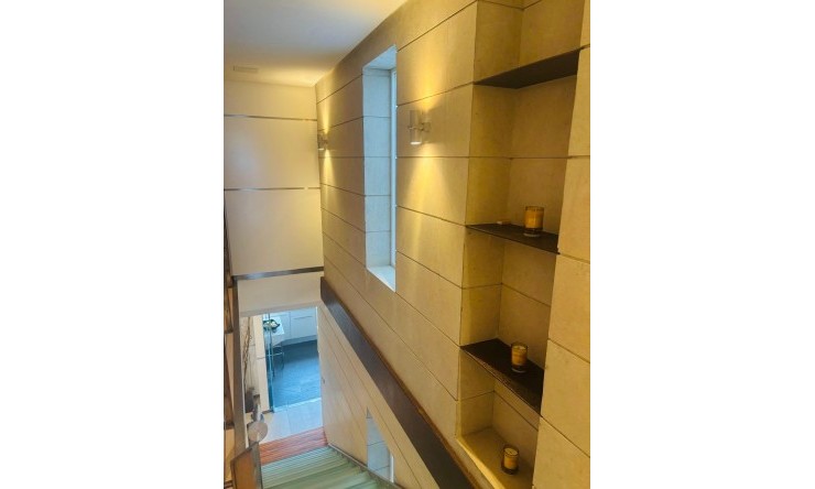 Herverkoop -  -
Oliva - Oliva Nova