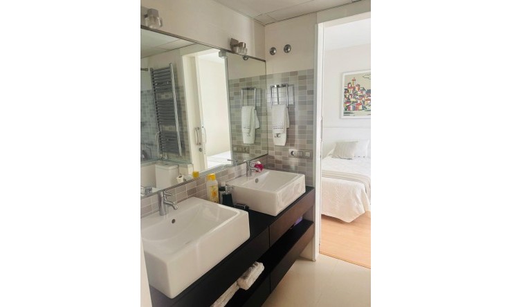 Herverkoop -  -
Oliva - Oliva Nova