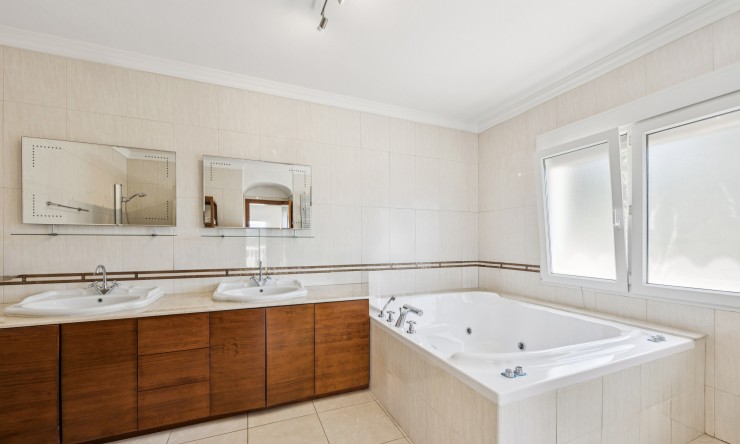 Herverkoop - Villa -
Jávea / Xàbia - Partides comunes - Adsubia