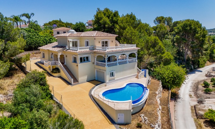 Herverkoop - Villa -
Jávea / Xàbia - Partides comunes - Adsubia