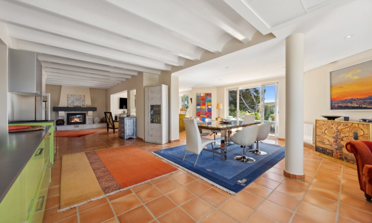 Herverkoop - Villa -
Moraira - El Portet - Pla de Mar