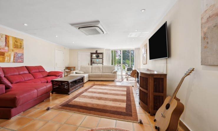 Herverkoop - Villa -
Moraira - El Portet - Pla de Mar