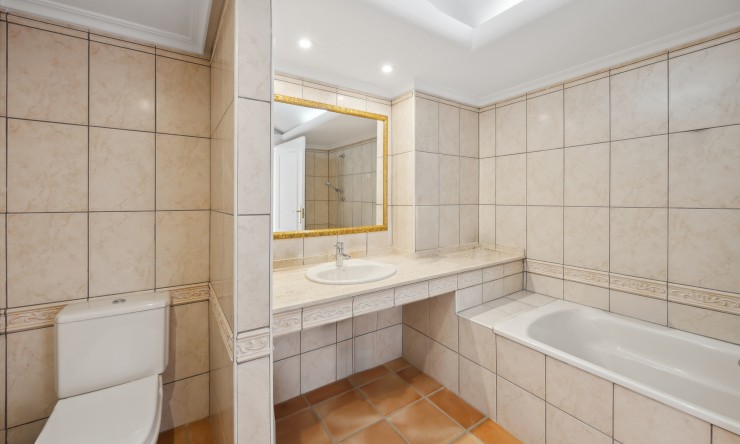 Herverkoop - Villa -
Moraira - El Portet - Pla de Mar