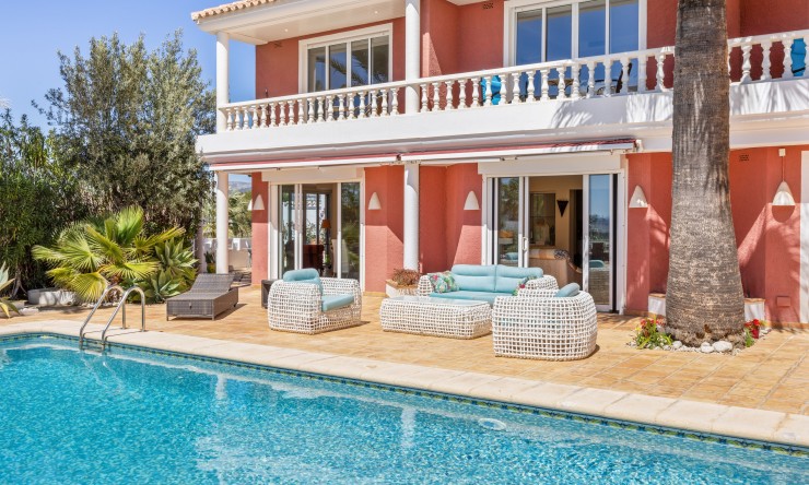 Herverkoop - Villa -
Moraira - El Portet - Pla de Mar