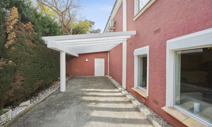 Herverkoop - Villa -
Moraira - El Portet - Pla de Mar