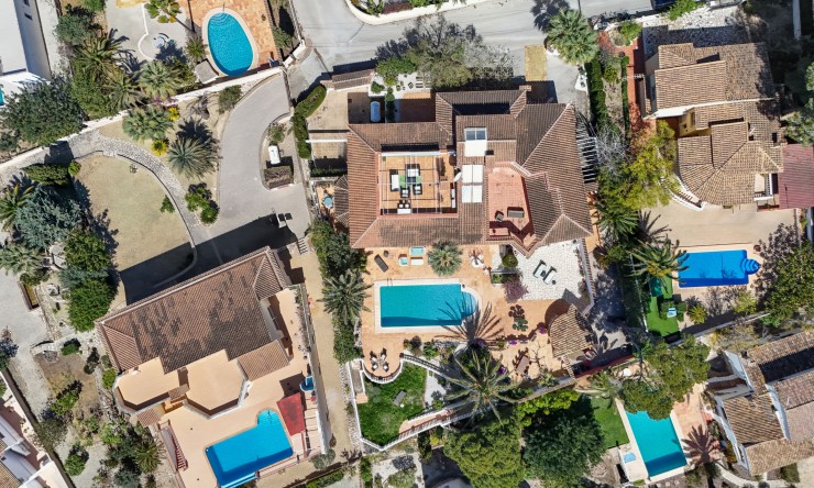 Herverkoop - Villa -
Moraira - El Portet - Pla de Mar