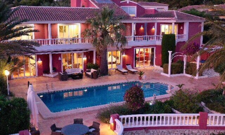 Herverkoop - Villa -
Moraira - El Portet - Pla de Mar