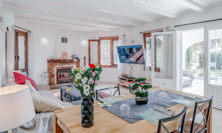 Herverkoop - Villa -
Moraira - Paichi