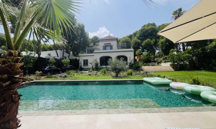 Herverkoop - Villa -
Denia - Las Rotas / Les Rotes