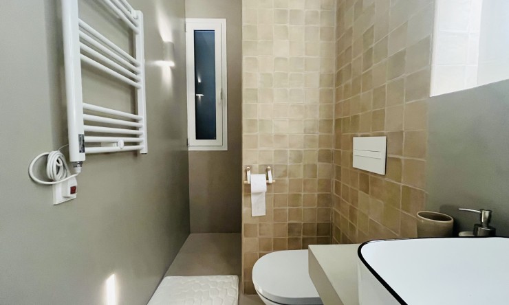 Herverkoop - Villa -
Denia - Las Rotas / Les Rotes