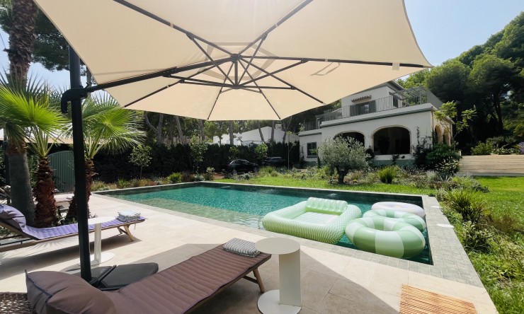 Herverkoop - Villa -
Denia - Las Rotas / Les Rotes